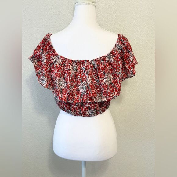 Hollister Ruffle Crop Top - Picture 3 of 4